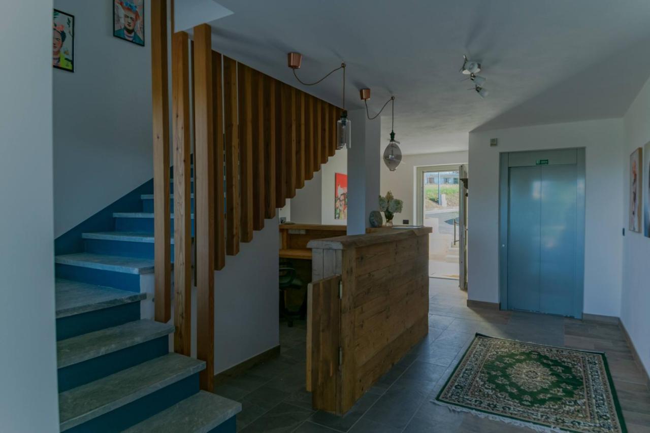 Hotellerie Valle Sacra Cintano エクステリア 写真